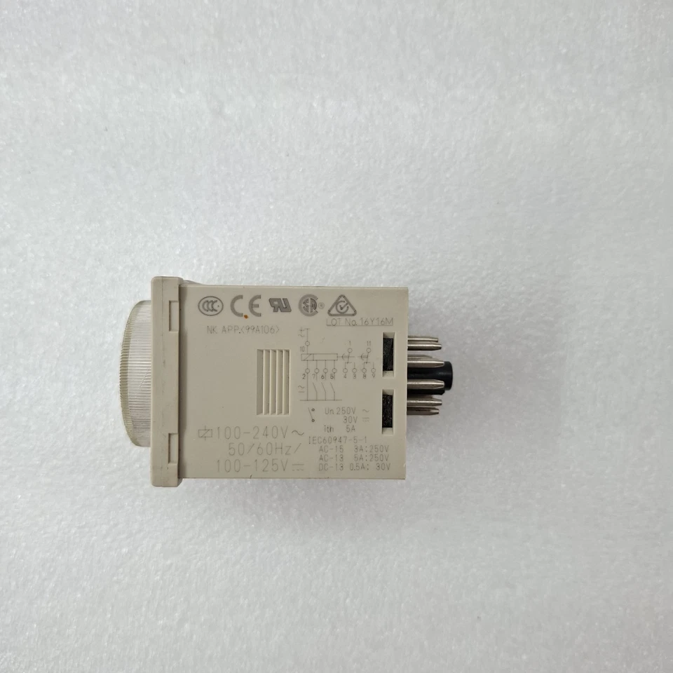 OMRON H3CR-A 100-240VAC/100-125VDC TIMER H3CR-A